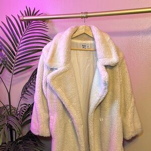 Princess Polly - Cozy Cream Faux Fur Coat